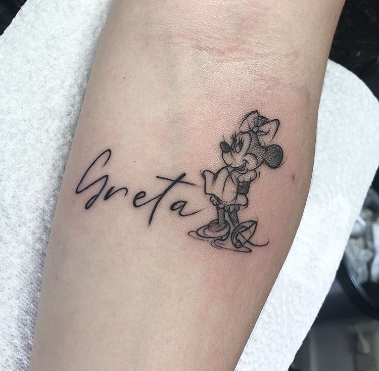 Minnie Maus Tattoo Unterarm