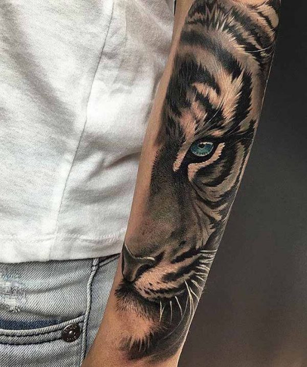 Tiger Unterarm Tattoo